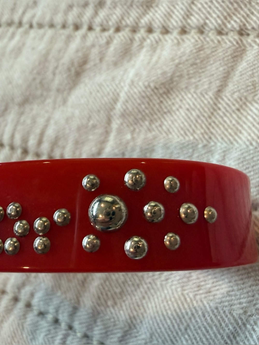 Dior Red Studded Resin Cuff Bracelet - Vintage - Picture 4 of 6